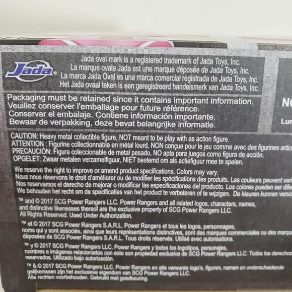 Bandai Saban's Pink Power Ranger metals die cast 4" figurine  NIB - Picture 4 of 7